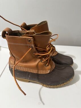 L.L. Bean womans unlined duck boots 8.5W